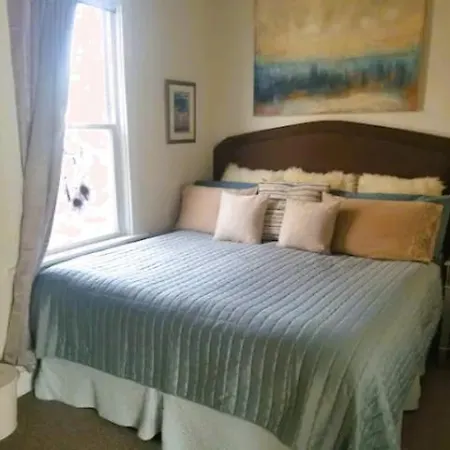 Music'S Hot Spot On The Veltway Apartment